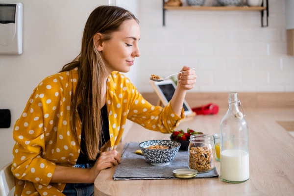 Μια δίαιτα «πλούσιου πρωινού» επηρεάζει την πείνα και όχι την απώλεια βάρους